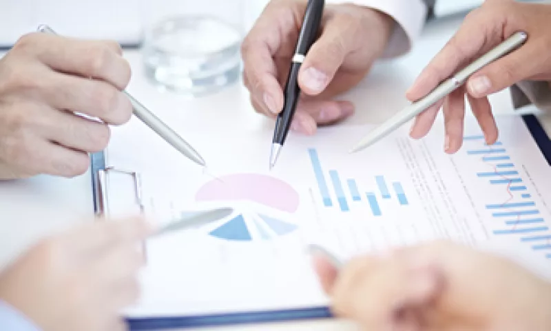 Si consideras que algo anda mal con tus ventas, debes revisar tu estrategia de largo plazo y ejecución trimestral. (Foto: Getty Images)