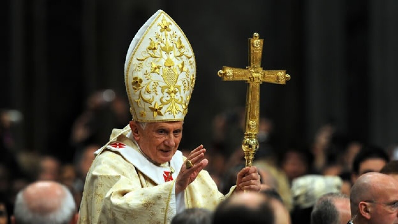 En Misa de Gallo, el Papa pide a Dios acabar con "las varas del opresor"