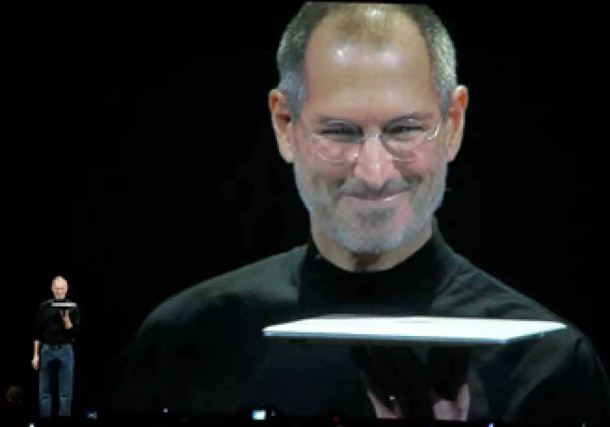 Steve Jobs se encarga de comandar un ejército de 34,000 trabajadores en Apple. (Foto: Archivo AP)