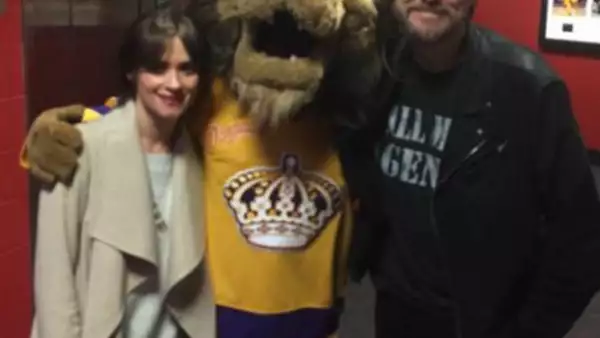 A través de un comunicado, el actor habló de la filtración de la nota que Cathriona White le dejó antes de suicidarse con sus medicamentos.