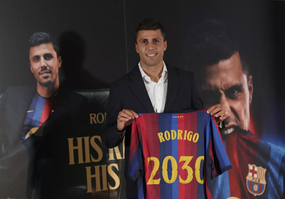 Ya es oficial: El FC Barcelona ficha a Rodri hasta 2030