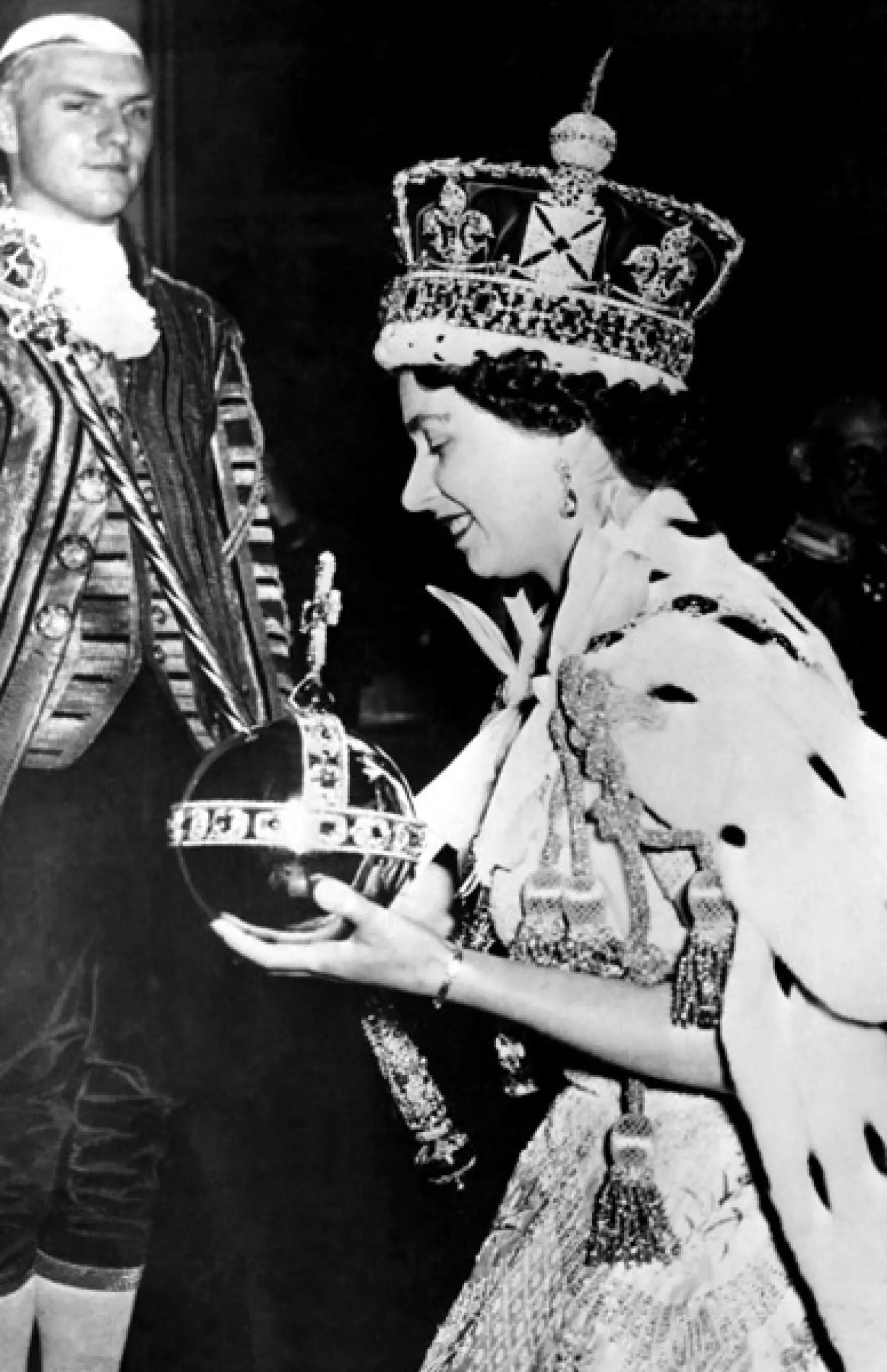 Durante su reinado, la familia real ha enfrentado tiempos difíciles y momentos de baja popularidad.