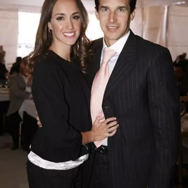 Olivia Peralta,Antonio Hidalgo