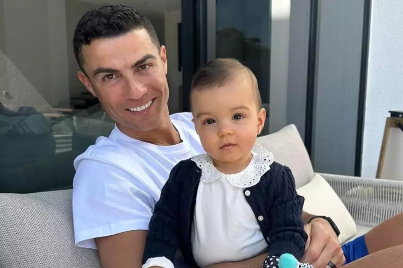 cristiano-ronaldo-bella-esmeralda.jpg