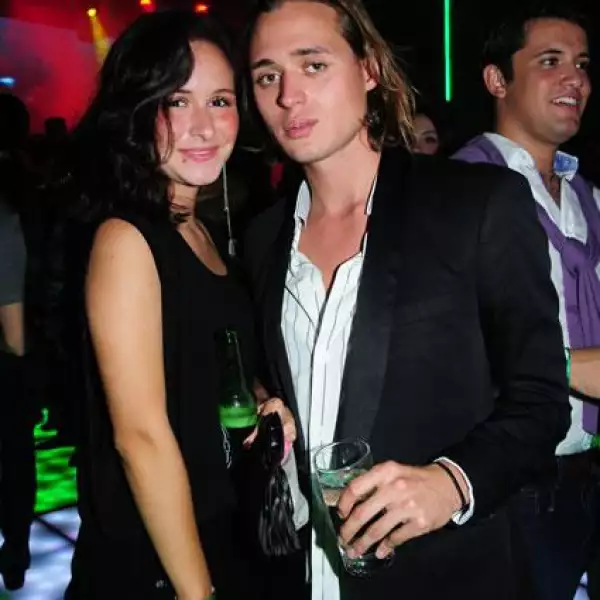 Andrea Dávila,Alexander Adersson