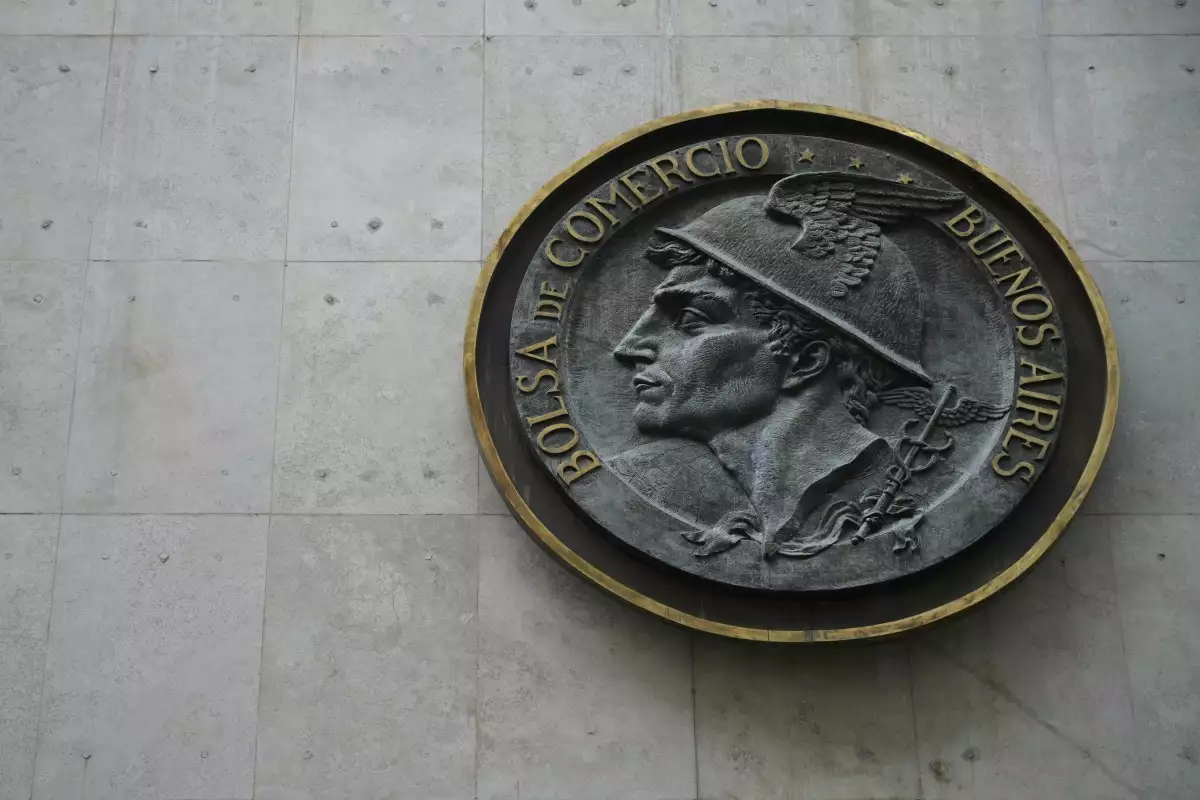 Trump entra al rescate del peso argentino e inyecta 20,000 mdd