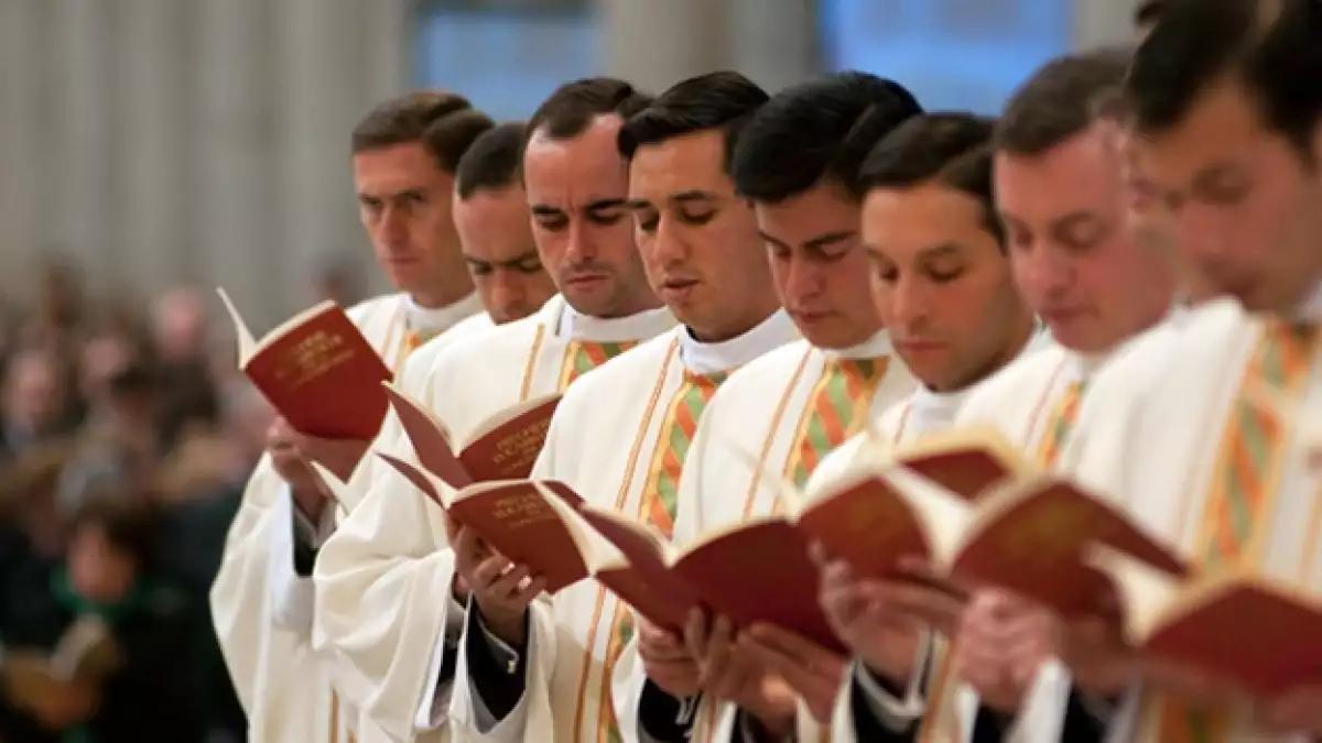 Ordenacion misa legionarios