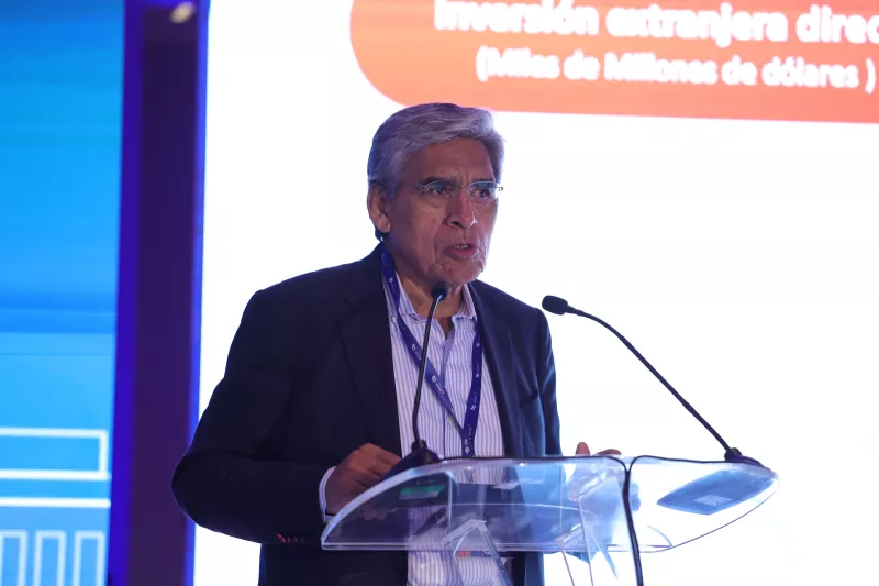 Rodolfo Navarrete, economista en jefe de Vector