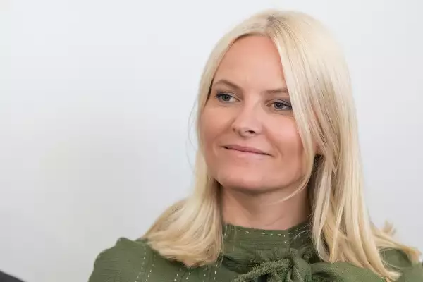 Crown Princess Mette-Marit visit Gallery Normisjon's Recycling Shop