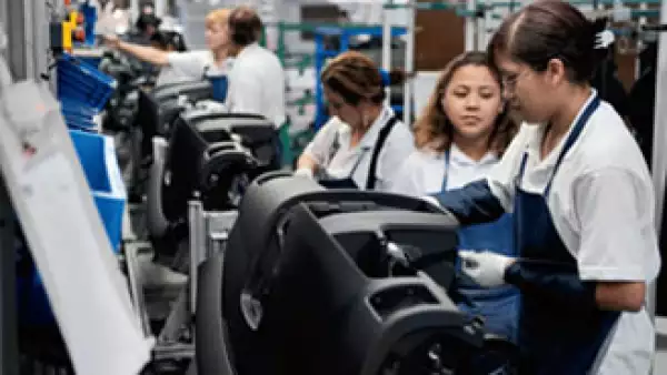 La industria automotriz crece favorablemente después de la estrepitosa caída del año anterior. (Foto: Archivo Manufactura)