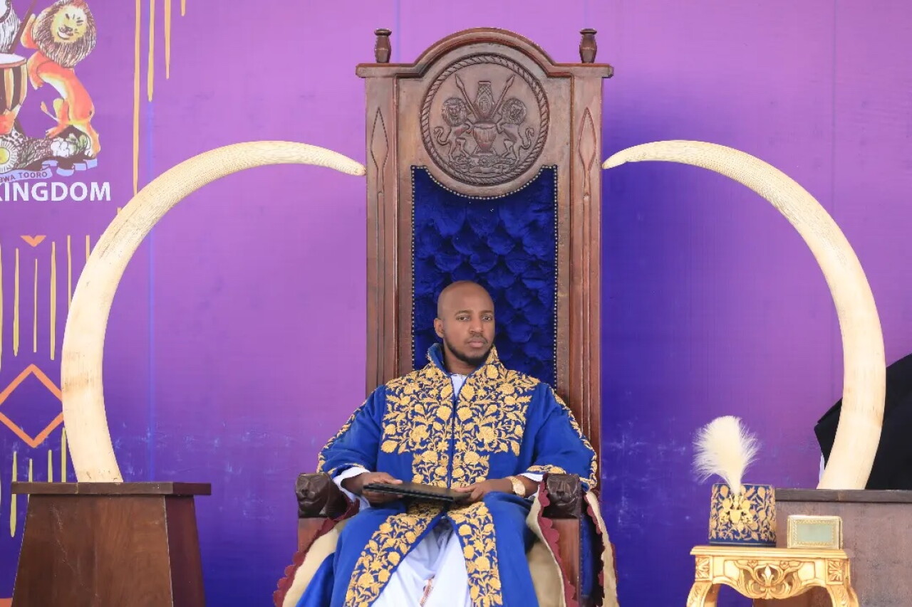 Muere a los 34 años el rey Tooro de Uganda, el monarca más joven del mundo