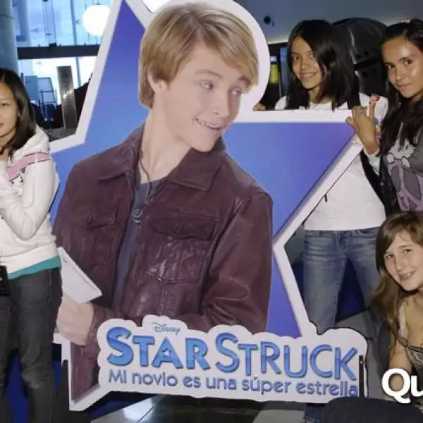 Premier STARSTRUCK: MI NOVIO ES UNA SÚPER ESTRELLA