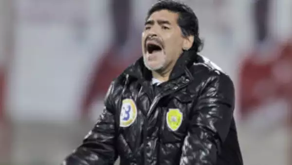 De seguir el pleito, Maradona estaría dispuesto a reclamar al Estado italiano daños por 650 mdd. (Foto: AP)