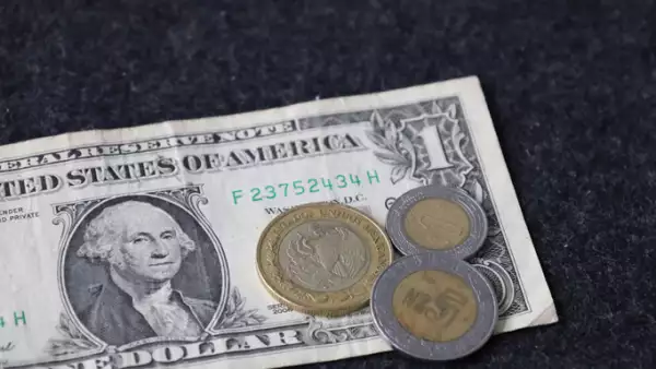 pesos por dólar