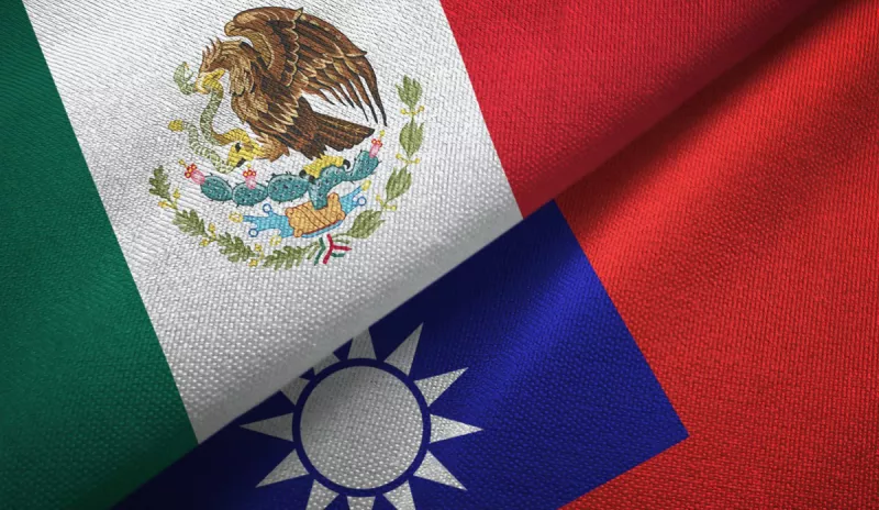 (Las banderas de México y Taiwán)
