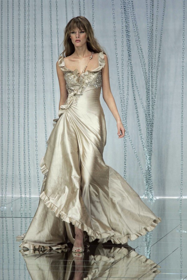 ELIE SAAB SHOW, SPRING / SUMMER 2006, PARIS FASHION WEEK, PARIS, FRANCE - 09 OCT 2005