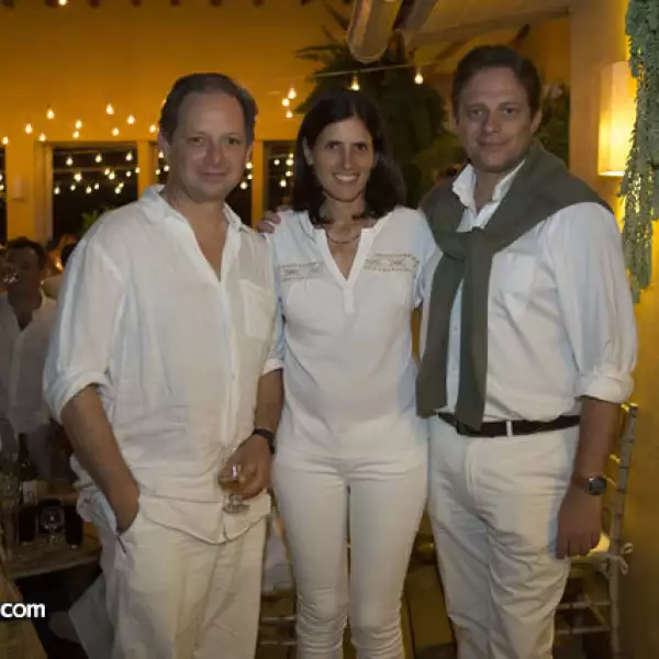 Alejandro Saldivar, Elodie Weil y Charles Lebreton