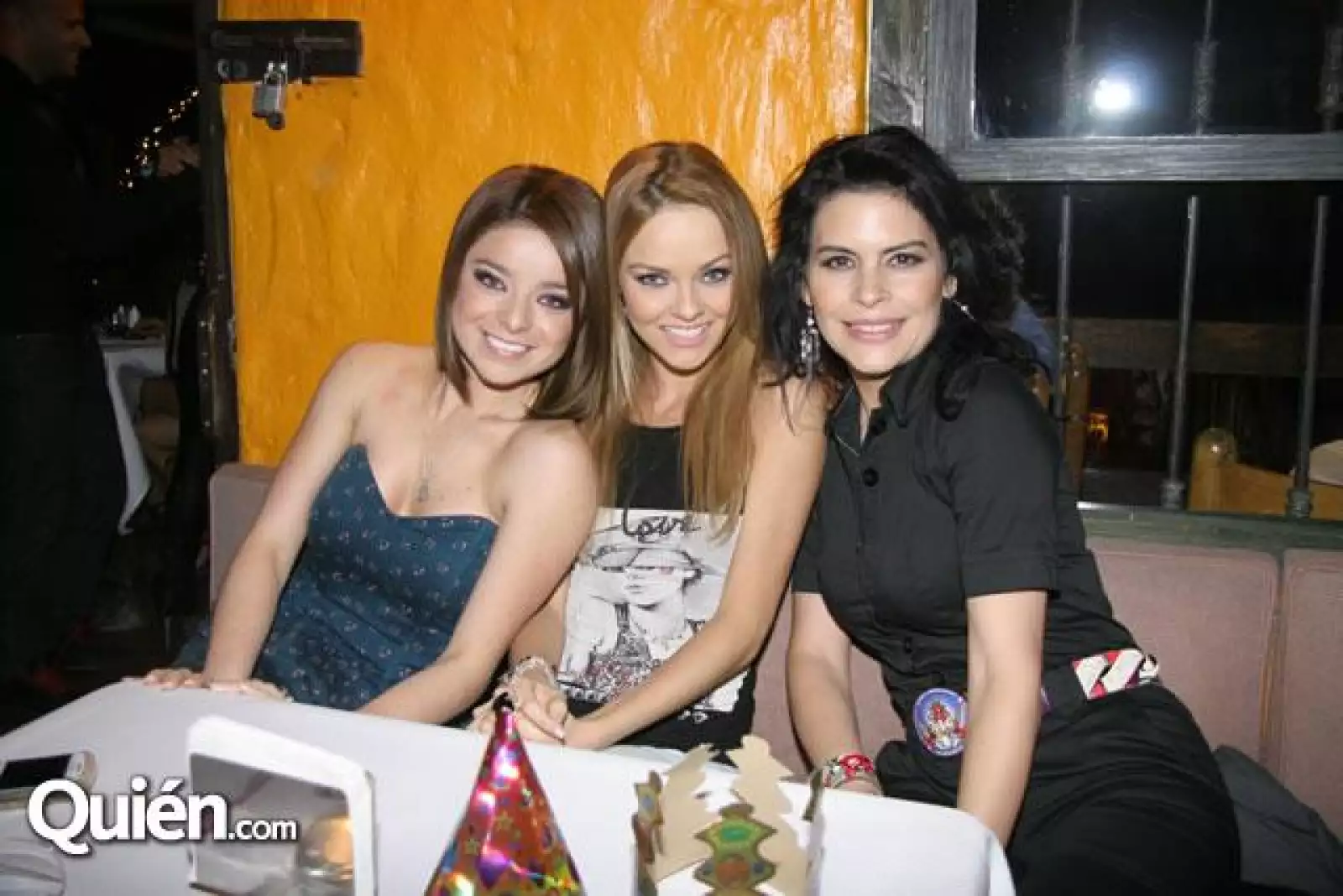 Violeta Isfel, Ma. Luz Bermudez, María Raquenel