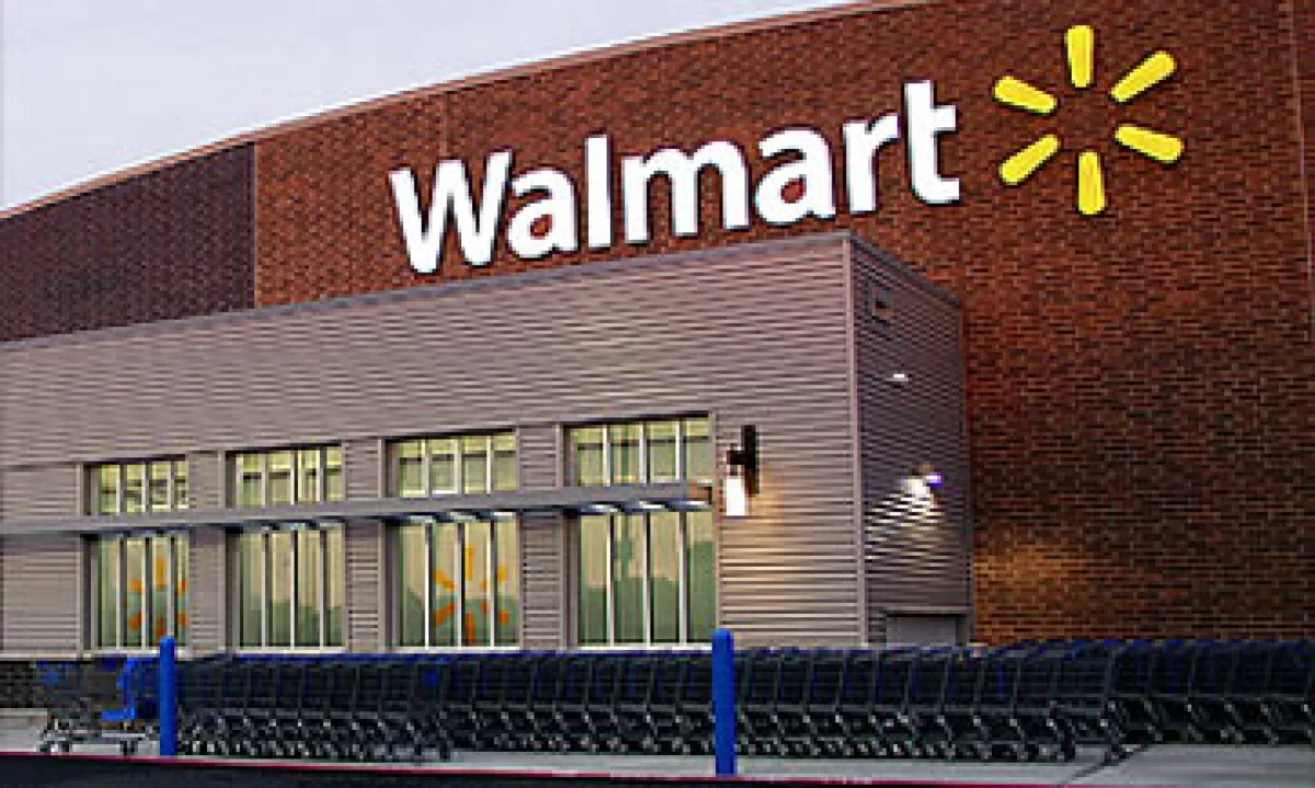 Aunque Walmart es la compañía más grande del mundo, sus ventas en EU han caído por 8 semestres consecutivos. (Foto: Cortesía Fortune)