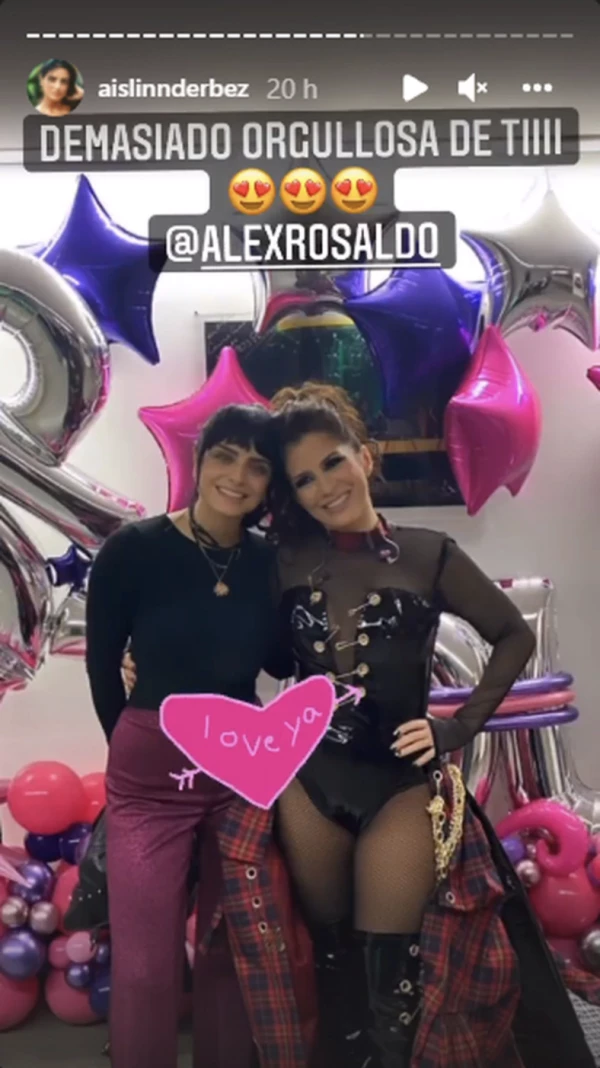 Aislinn Derbez y Alessandra Rosaldo