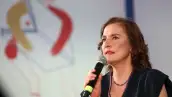 Beatriz Gutiérrez Müller durante la charla “El placer de leer” como parte de las actividades en el marco de la XXII Feria Internacional del Libro en el Zócalo Capitalino.