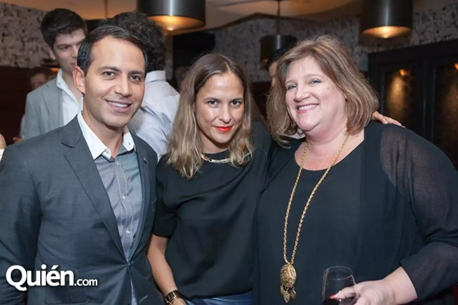 Gabriel Rivera Barraza,Sara Beltrán y Lisa Smilor