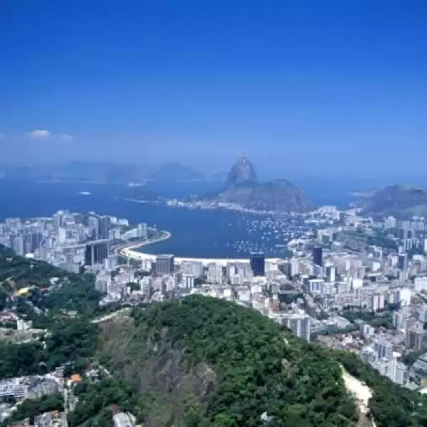 A pesar de mantener a Brasilia como su capital, la ciudad de Río de Janeiro es considerada como una de los destinos más visitados por turistas alrededor del mundo.