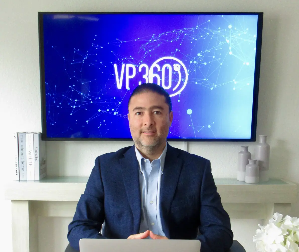 VP 360 Arturo Téllez