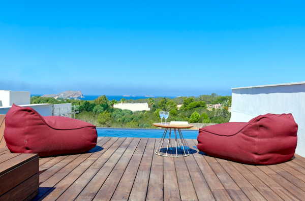 sotheby's-ibiza-terraza