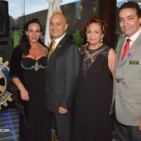 Liana Seidman,Miguel Ángel González,Silvia Mondragón,Carlos Rodríguez