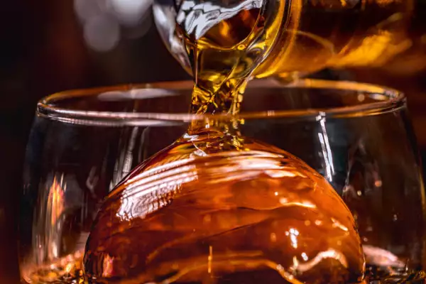 whiskey .png