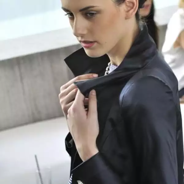 Venus by Alejandro Carlín