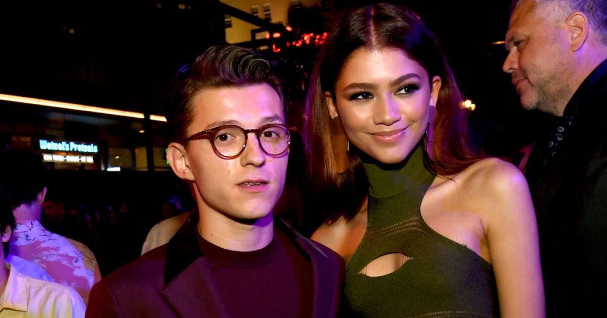 ¡Muy enamorados! Tom Holland y a Zendaya se van de boda