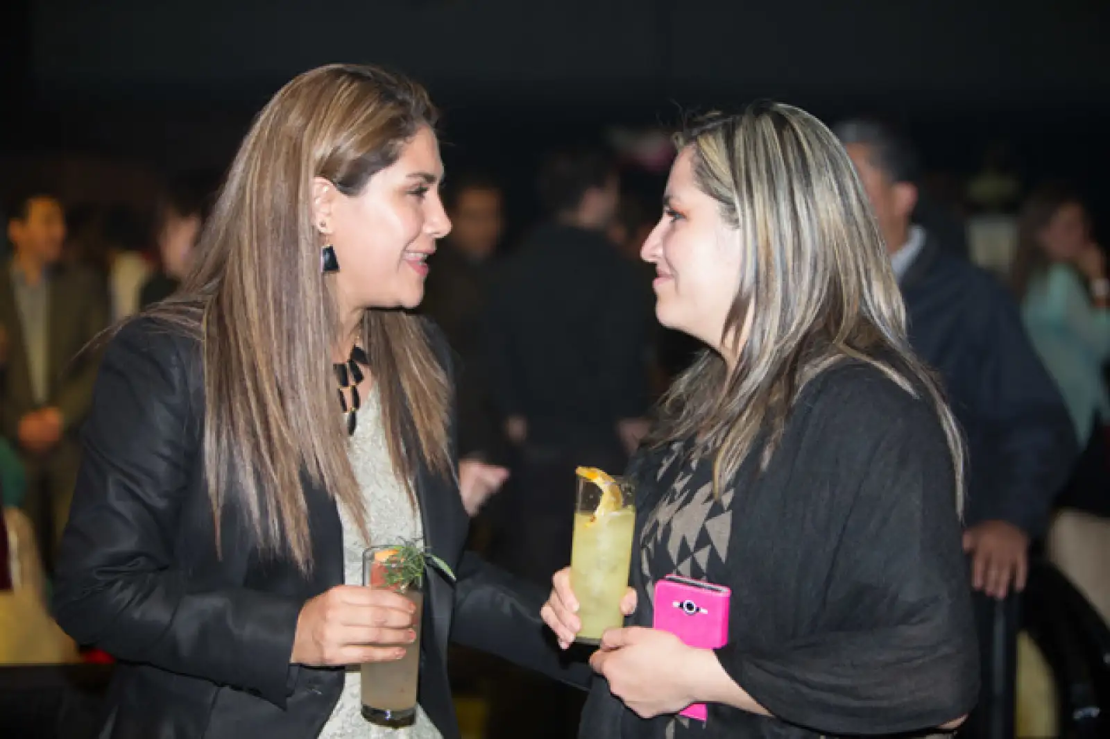 Nanci Galaviz y Elena Negrete