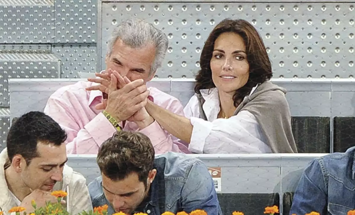 La ex modelo y conductora compartió con Quién detalles de su matrimonio con el francés Emmanuel Schreder, "el amor de su vida".