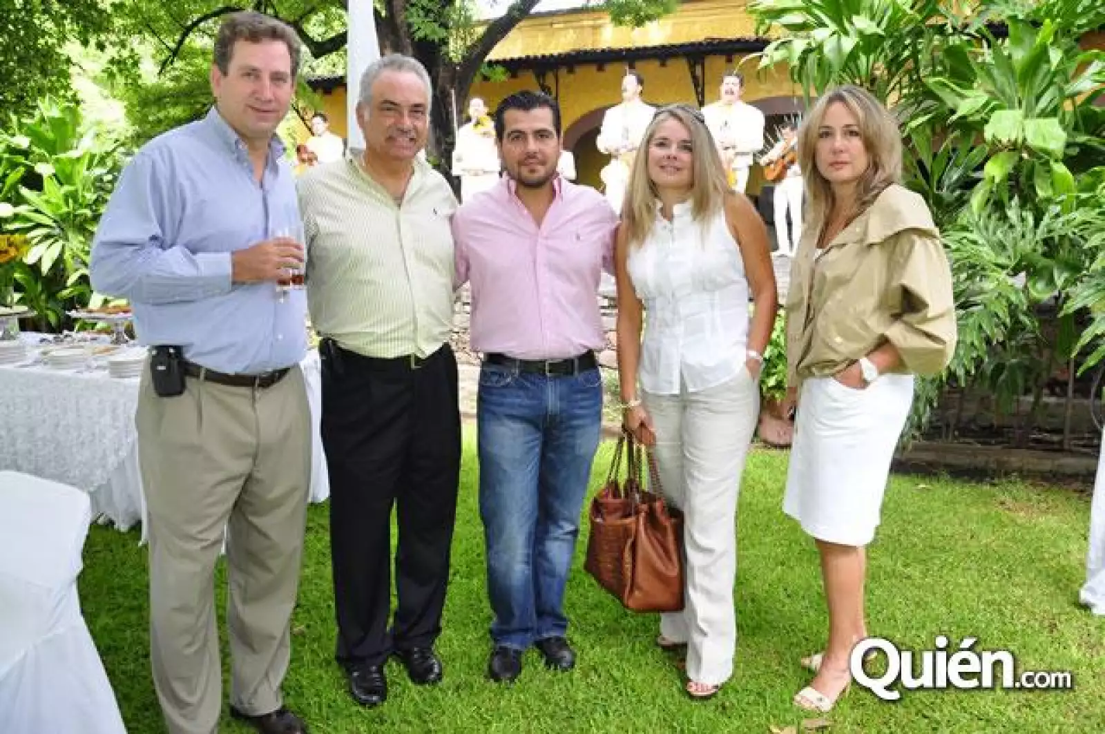 Entrega de las 2 barricas del nuevo producto” Doble Barrica