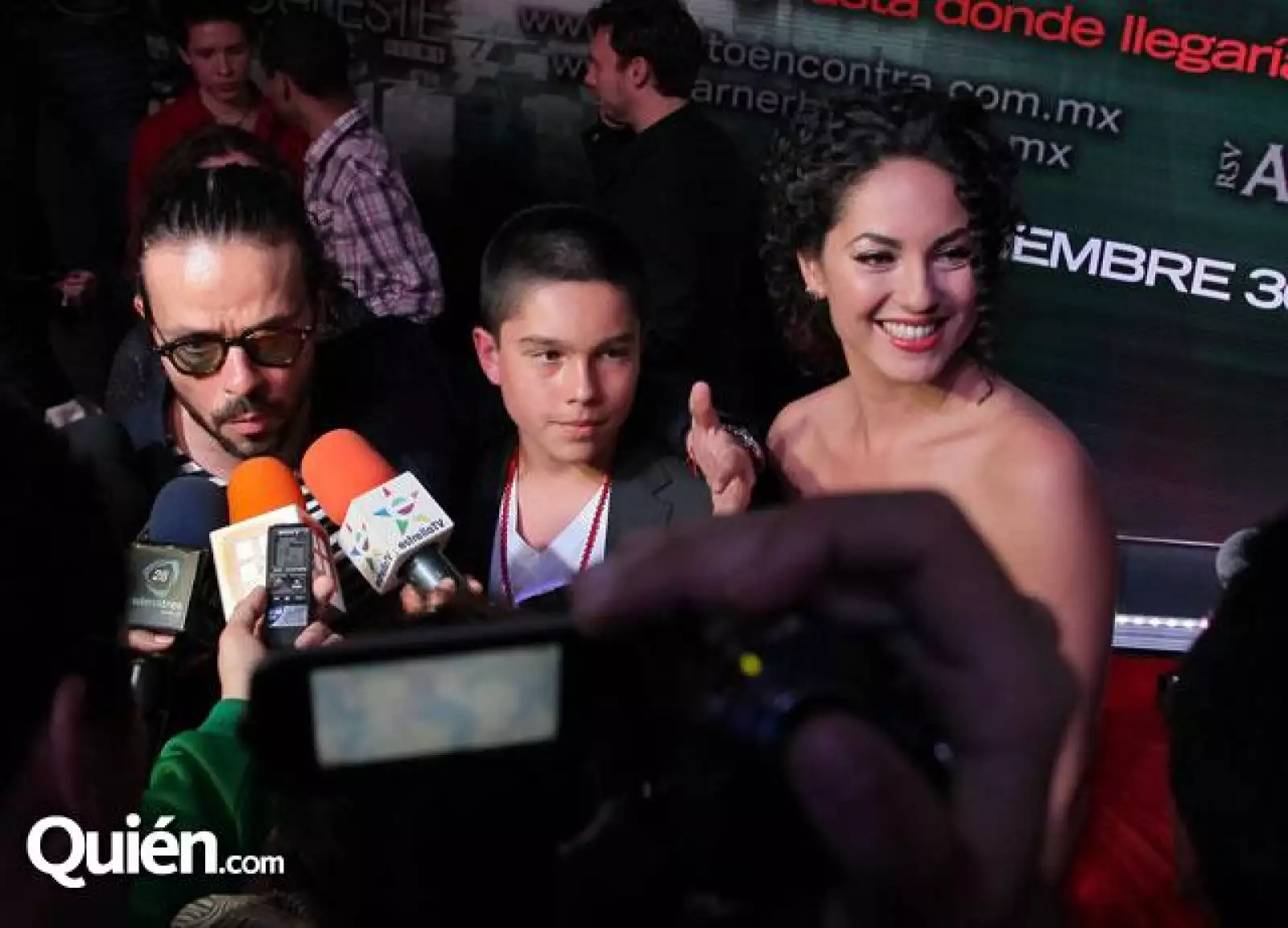 Jose María Torre, Sergio Mayer y Bárbara Mori.