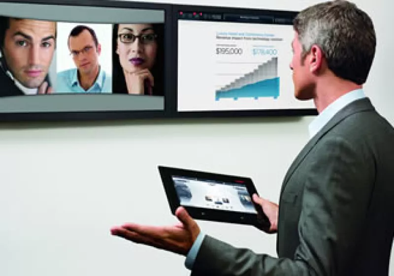 Los empleados obtienen hasta 70% de su información estratégica directamente de otra persona. (Foto: Avaya)