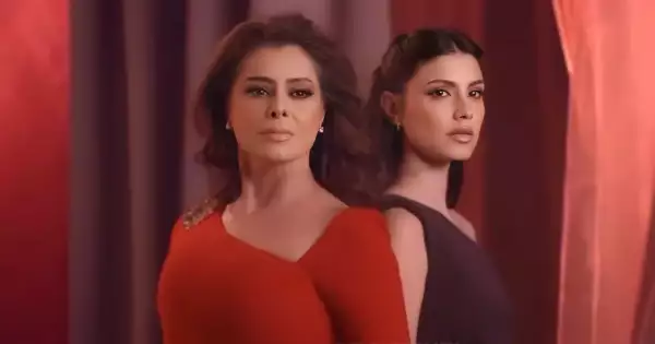 Yadhira Carrillo y Bárbara López 