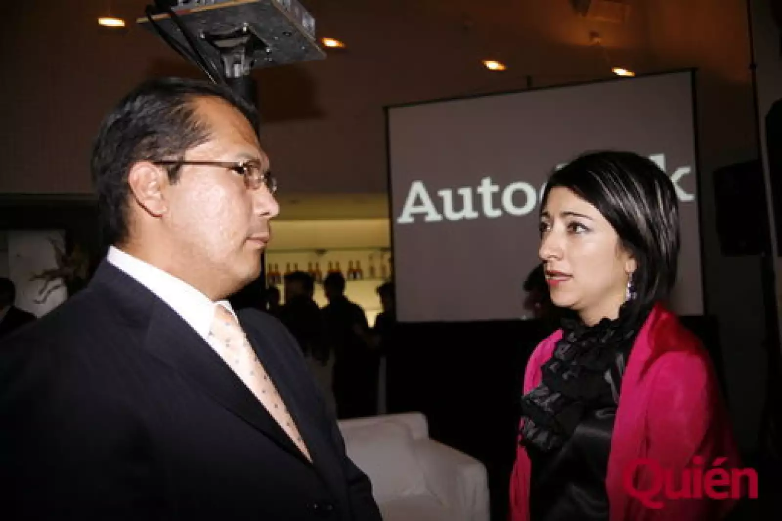 Mauricio Nakagawa, Carmelina Martínez