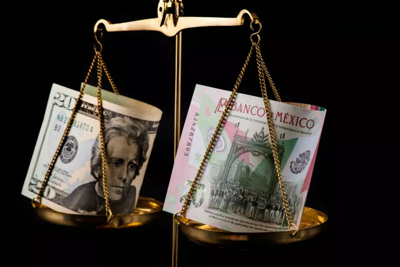 El peso mexicano recupera terreno: así cerró el tipo de cambio