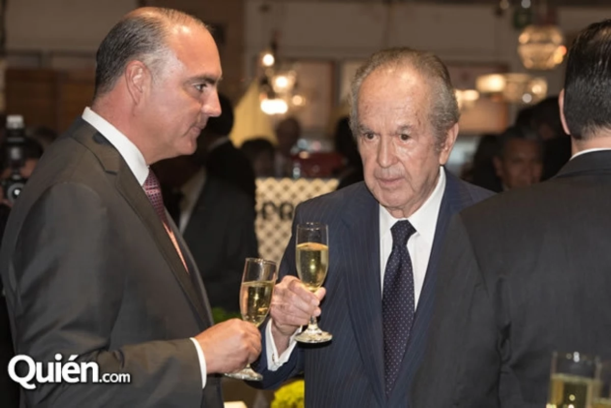 Después de 125 años de historia, la tienda departamental tiene una nueva sucursal. Al coctel asistieron cerca de tres mil 500 invitados, entre ellos Miguel Alemán y Christiane Magnani.
