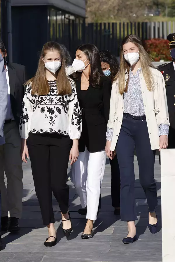 Spanish Royals Visit CREADE Refugees Center, Madrid, Spain - 16 Apr 2022