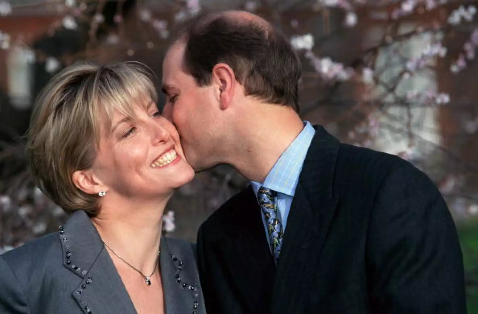 Los Condes de Wessex es la prueba de que en la Casa Windsor no todo es divorcios. El es el único hijo de la Reina que no se ha divorciado, y al parecer son muy felices.