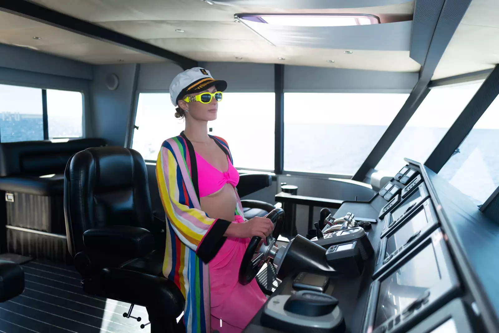 Exclusive - Paris Hilton and Carter Reum Honeymoon in the South Pacific, Day 3 - Nov 2021