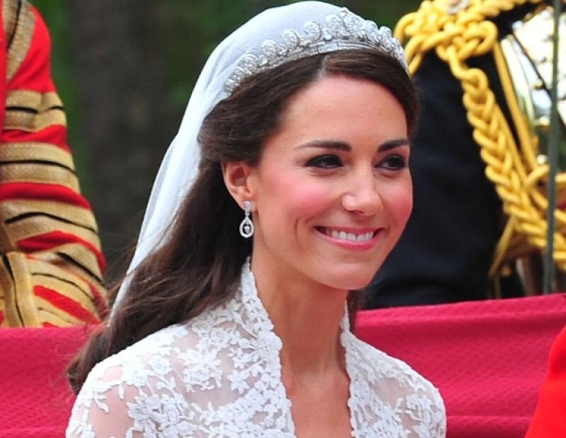 Esta fue la tiara que lució Kate en su boda con el príncipe Guillermo.