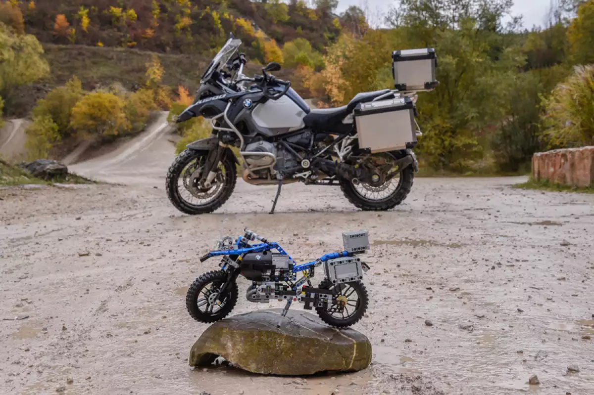BMW y LEGO