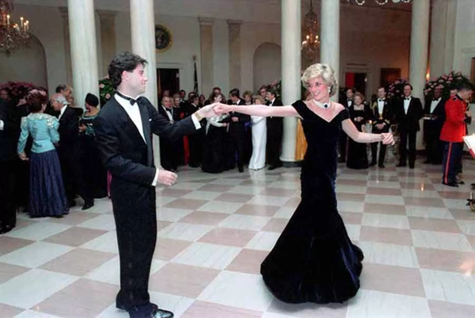 John Travolta y Lady Di