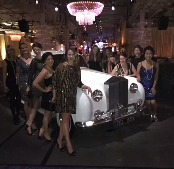 Candelabros extravagantes y más fue lo que hubo en la costosa celebración navideña.