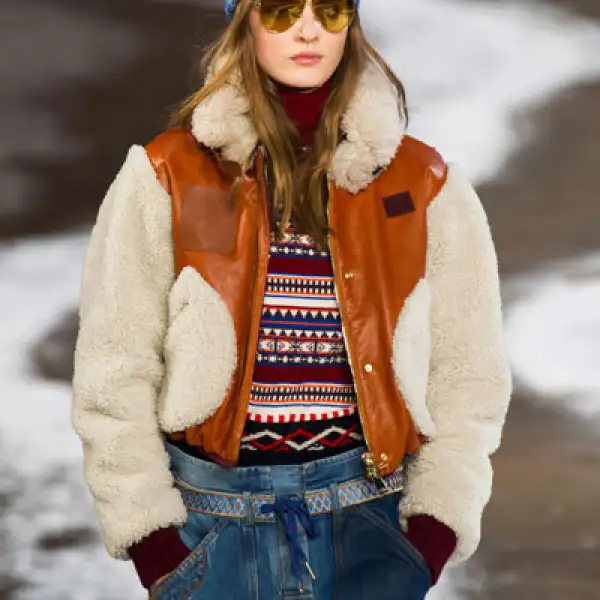 El shearling fue una constante en la pasarela otoño-invierno 2014 de Tommy Hilfiger.
